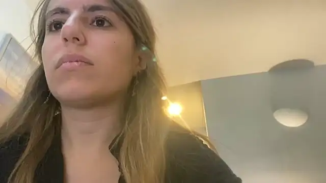 Mollyy998 online show from 4, 11, 2025