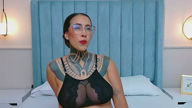 NicoleBlum online show from 14, 5, 2026
