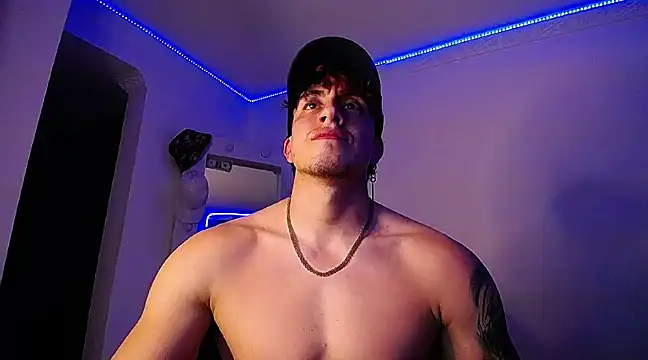 strongboy  online show from 28, 12, 2024