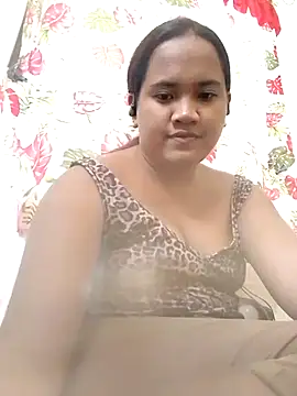 Sexiest quen online show from 21, 11, 2025