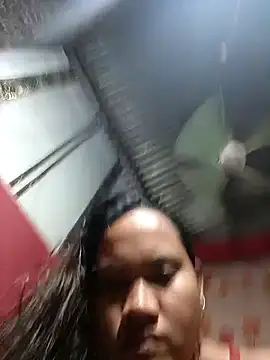 Sexiest quen online show from 18, 4, 2026