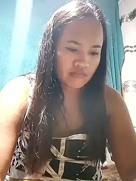 Sexiest quen online show from 6, 3, 2025