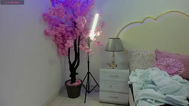 KendalStallyon online show from 24, 9, 2025