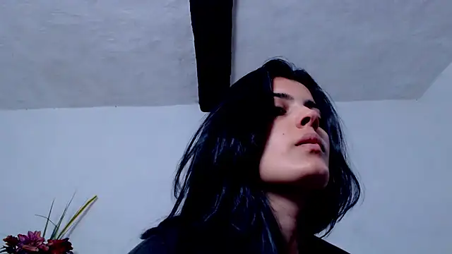 Snapshot of AikoTailor chatting on 7, 10, 2025 AikoTailor online show from 7, 10, 2025