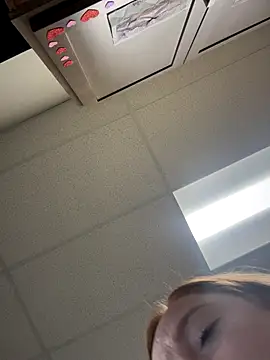 cinnatitties online show from 23, 10, 2025