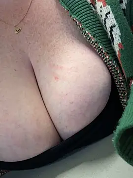 cinnatitties online show from 19, 9, 2025