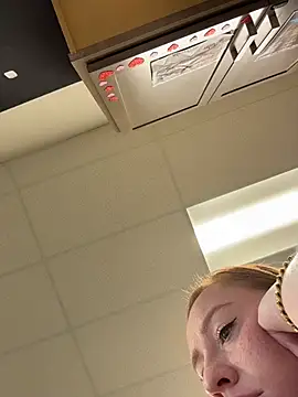 cinnatitties online show from 30, 10, 2025