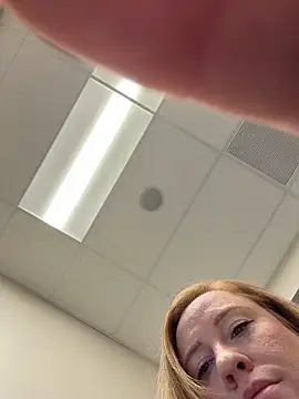 cinnatitties online show from 15, 12, 2025