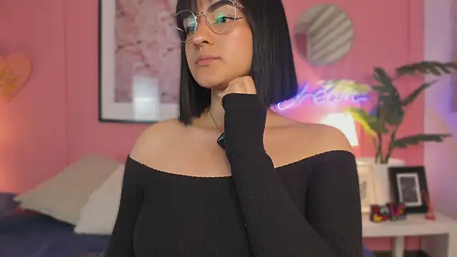 SoySaraa online show from 5, 11, 2025