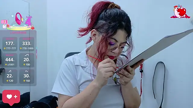 Catwhite  online show from 10, 3, 2025