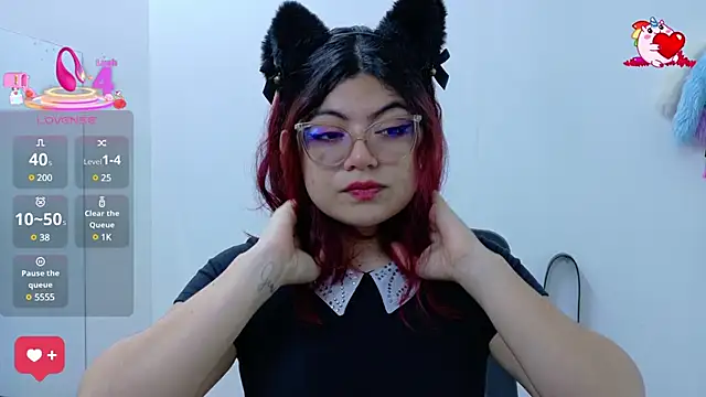 Catwhite  online show from 12, 3, 2025