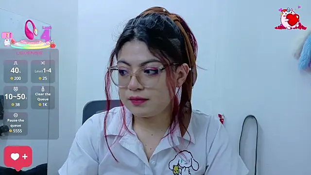 Catwhite  online show from 10, 3, 2025