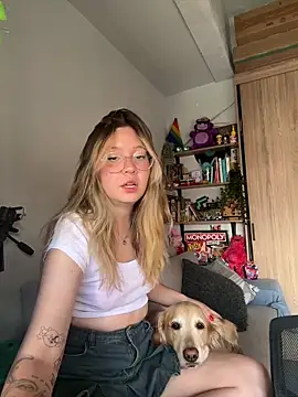 Darling XXX online show from 3, 4, 2026