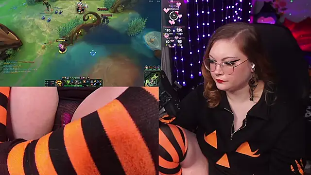 Snapshot of evamila chatting on 5, 11, 2025 evamila online show from 5, 11, 2025