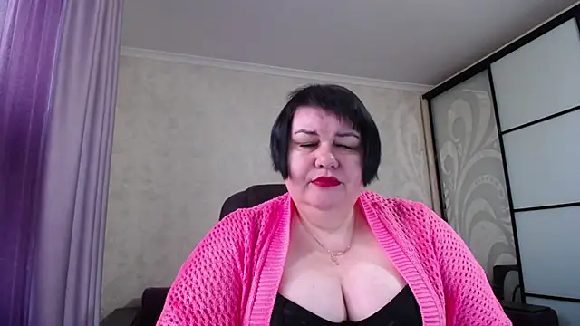 JuicyLady Di online show from 4, 11, 2025