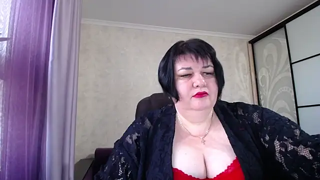 JuicyLady Di online show from 8, 10, 2025