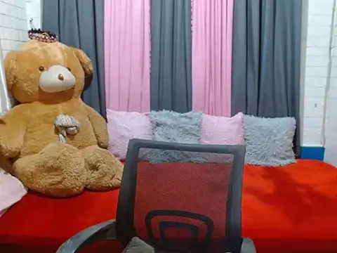 xxSexyBitch69xx online show from 6, 11, 2025