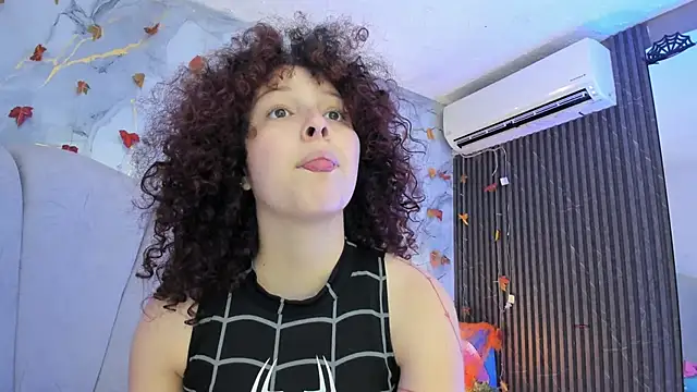 Katemoss70 online show from 28, 10, 2025