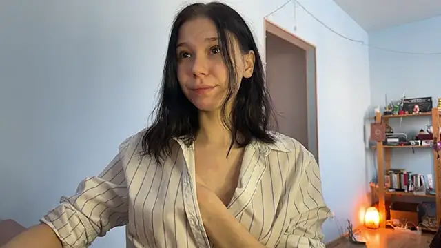 Snapshot of pinkdolly18 chatting on 4, 2, 2026 pinkdolly18 online show from 4, 2, 2026