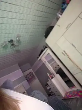 Sam Thompsoon  online show from 6, 3, 2026