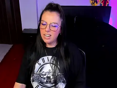 lia minami online show from 11, 3, 2026