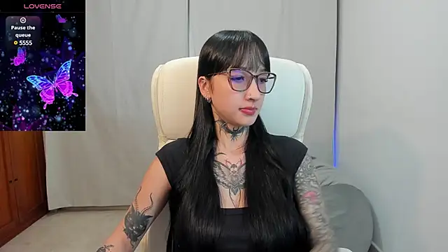 xisisxx online show from 11, 3, 2025