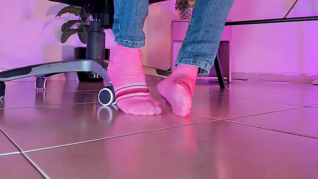 ArchieCollins online show from 18, 9, 2025