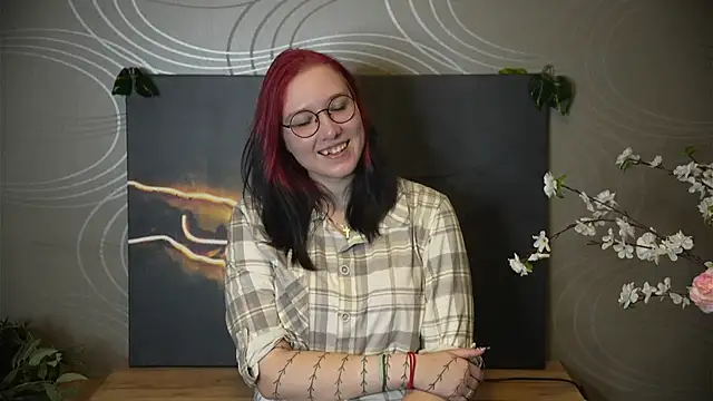 KarenHaan online show from 25, 10, 2025