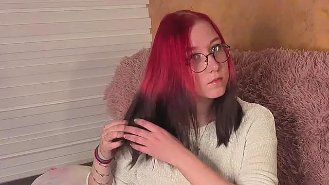 KarenHaan online show from 5, 11, 2025