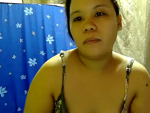 Snapshot of hotcastlexxx chatting on 7, 6, 2026 hotcastlexxx online show from 7, 6, 2026