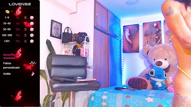 Snapshot of Hotgiirl_1 chatting on 4, 3, 2026 Hotgiirl 1 online show from 4, 3, 2026