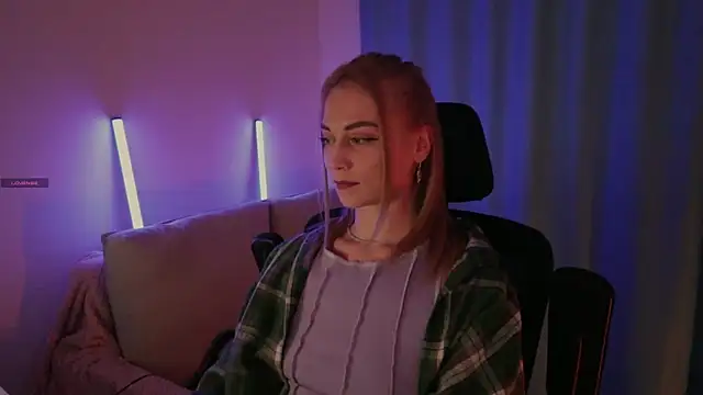 Snapshot of AskAlexa chatting on 17, 9, 2025 AskAlexa online show from 17, 9, 2025