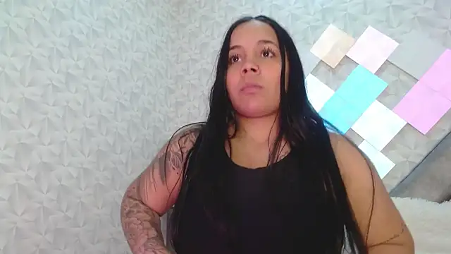 EmilyQueen3x online show from 23, 9, 2025