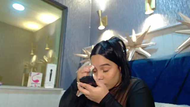 EmilyQueen3x online show from 20, 12, 2025