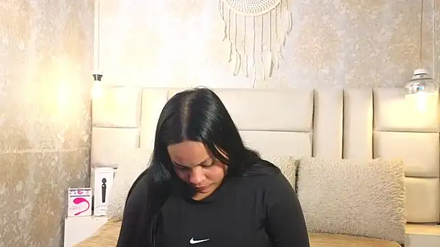 EmilyQueen3x online show from 11, 5, 2026