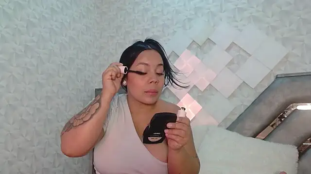 EmilyQueen3x online show from 12, 9, 2025