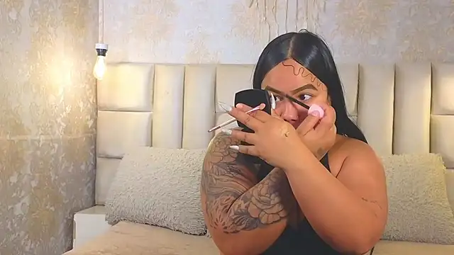 EmilyQueen3x online show from 3, 6, 2026