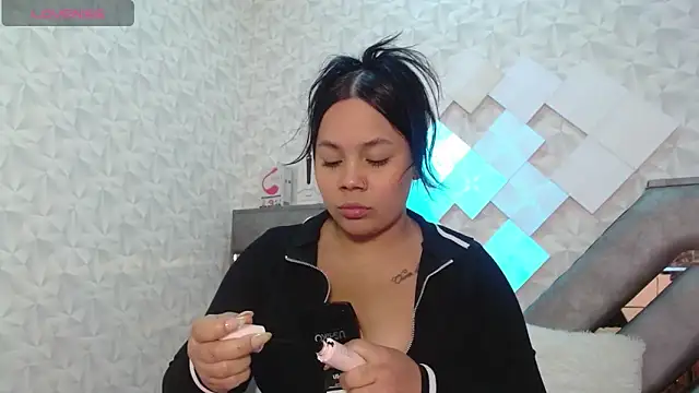 EmilyQueen3x online show from 8, 10, 2025