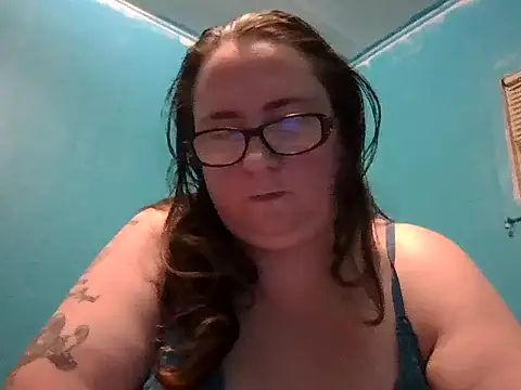 Snapshot of newfieocean chatting on 11, 7, 2026 newfieocean online show from 11, 7, 2026