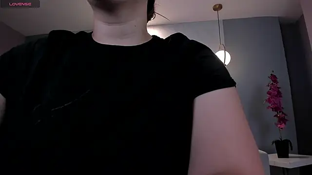 MartinnaBonnet online show from 27, 2, 2025