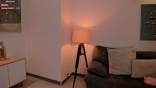 MartinnaBonnet online show from 19, 2, 2025