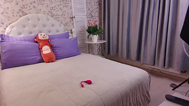 Wendy-Darling online show from 10, 10, 2025