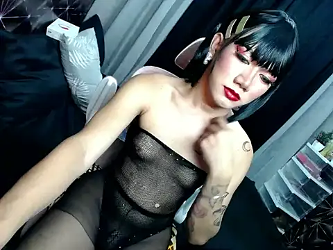 Snapshot of blowzy_sexy chatting on 12, 6, 2026 blowzy sexy online show from 12, 6, 2026