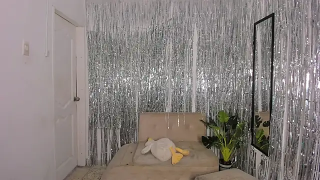 hornyprincess   online show from 21, 12, 2025