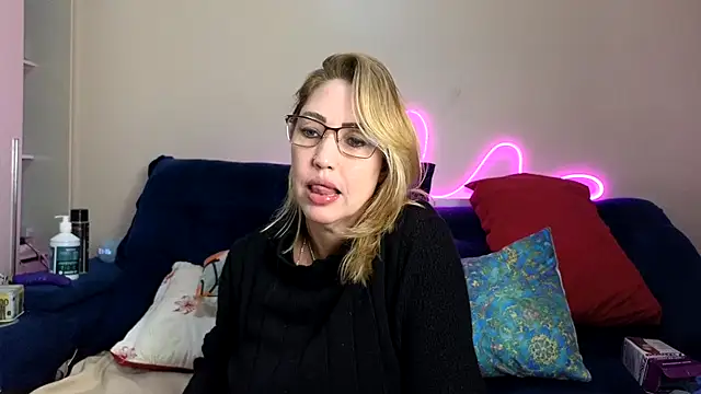 RAIRAsexy online show from 15, 7, 2026