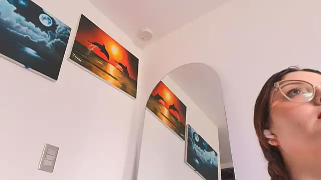 Pleasure Vibes23 online show from 18, 10, 2025