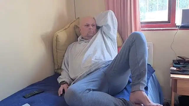 DaddyCumBumZA online show from 10, 5, 2026