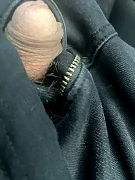 Snapshot of Perwers_41 chatting on 8, 9, 2025 Perwers 41 online show from 8, 9, 2025