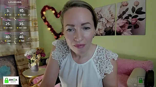 Queenymel online show from 30, 1, 2025