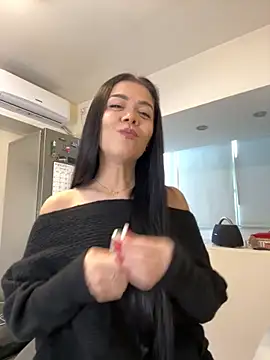 Snapshot of denise_k chatting on 2, 10, 2025 denise k online show from 2, 10, 2025